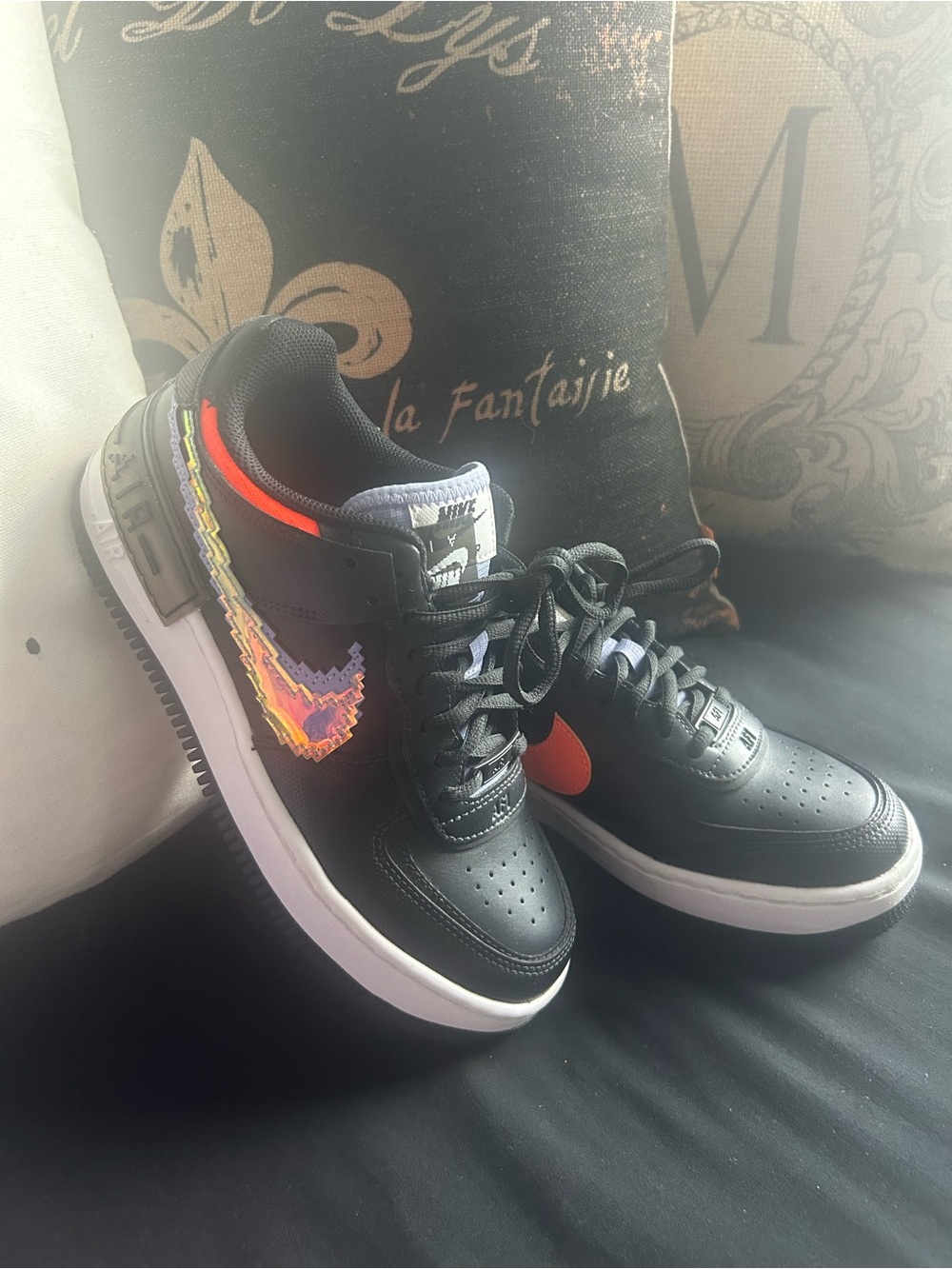 Nike W AF1 Shadow SE Air Force 1
Pixel Swoosh Black 🔥